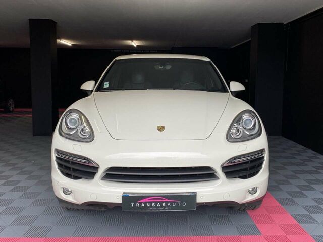 Білий Порше Cayenne, об'ємом двигуна 0 л та пробігом 141 тис. км за 29084 $, фото 6 на Automoto.ua