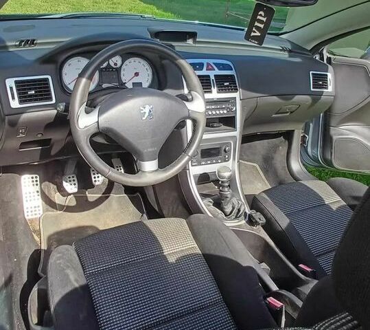 Пежо 307, объемом двигателя 2 л и пробегом 226 тыс. км за 2916 $, фото 12 на Automoto.ua