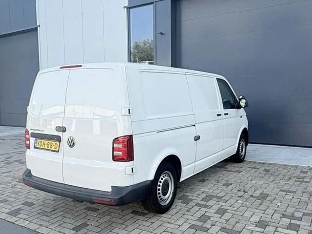 Фольксваген Transporter 2019 у Європі на Automoto.ua Білий Фольксваген Transporter, об'ємом двигуна 1.97 л та пробігом 99 тис. км за 17415 $, фото 3 на Automoto.ua