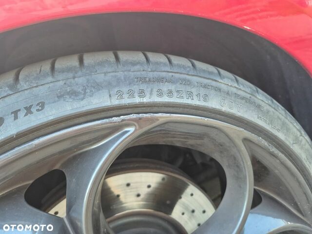 Альфа Ромео Джульетта 2012 в Европе на Automoto.ua Красный Альфа Ромео Джульетта, объемом двигателя 1 л и пробегом 243 тыс. км за 7628 $, фото 12 на Automoto.ua