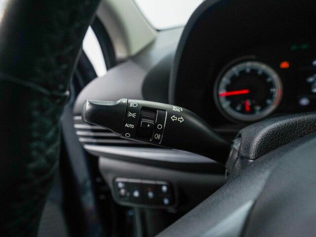 Хендай і20 2022 у Європі на Automoto.ua Синій Хендай і20, об'ємом двигуна 1 л та пробігом 72 тис. км за 16908 $, фото 22 на Automoto.ua