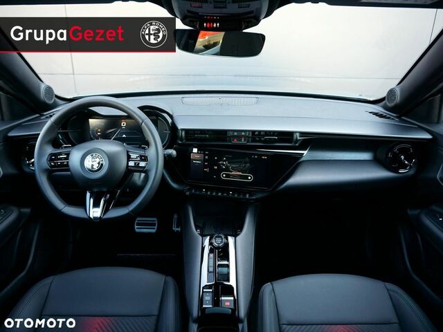 Альфа Ромео Джуніор 2025 у Європі на Automoto.ua Сірий Альфа Ромео Джуніор, об'ємом двигуна 1 л та пробігом 5 тис. км за 144715 $, фото 3 на Automoto.ua