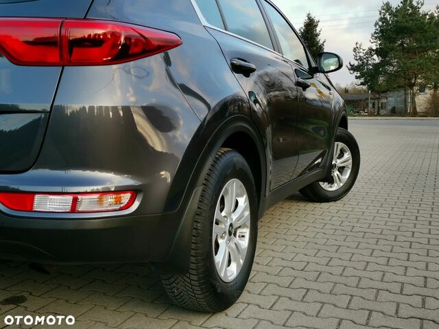 Кіа Sportage, об'ємом двигуна 1.59 л та пробігом 188 тис. км за 12959 $, фото 12 на Automoto.ua