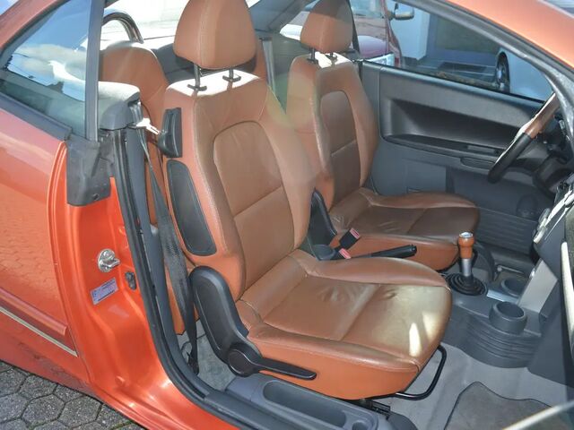 Мицубиси Кольт 2007 в Европе на Automoto.ua Оранжевый Мицубиси Кольт, объемом двигателя 1.5 л и пробегом 161 тыс. км за 3203 $, фото 6 на Automoto.ua