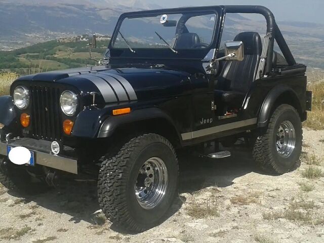 Джип CJ-5 1977 у Європі на Automoto.ua Чорний Джип CJ-5, об'ємом двигуна 4.98 л та пробігом 45 тис. км за 31369 $, фото 1 на Automoto.ua