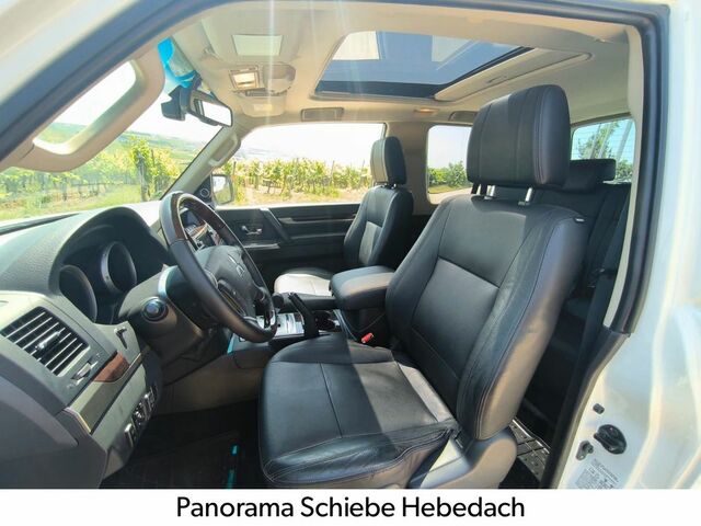 Міцубісі Паджеро 2016 у Європі на Automoto.ua Білий Міцубісі Паджеро, об'ємом двигуна 3.2 л та пробігом 51 тис. км за 41884 $, фото 9 на Automoto.ua