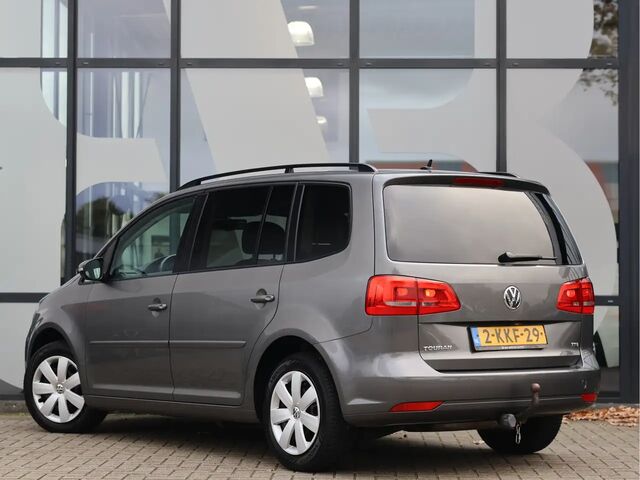 Фольксваген Туран 2013 у Європі на Automoto.ua Сірий Фольксваген Туран, об'ємом двигуна 1.39 л та пробігом 160 тис. км за 9270 $, фото 1 на Automoto.ua