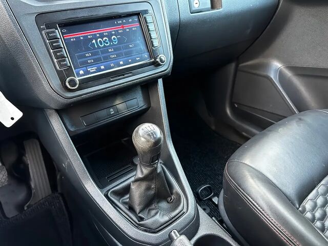 Фольксваген Кадді 2019 у Європі на Automoto.ua Сірий Фольксваген Кадді, об'ємом двигуна 1.97 л та пробігом 146 тис. км за 14063 $, фото 12 на Automoto.ua