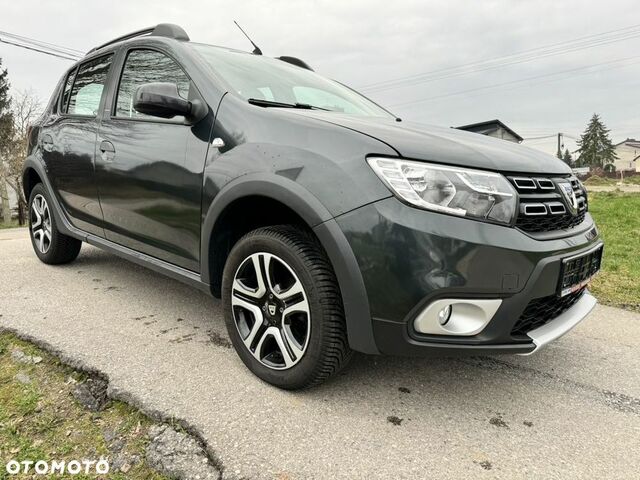 Дачия Sandero StepWay, объемом двигателя 0.9 л и пробегом 33 тыс. км за 8359 $, фото 12 на Automoto.ua