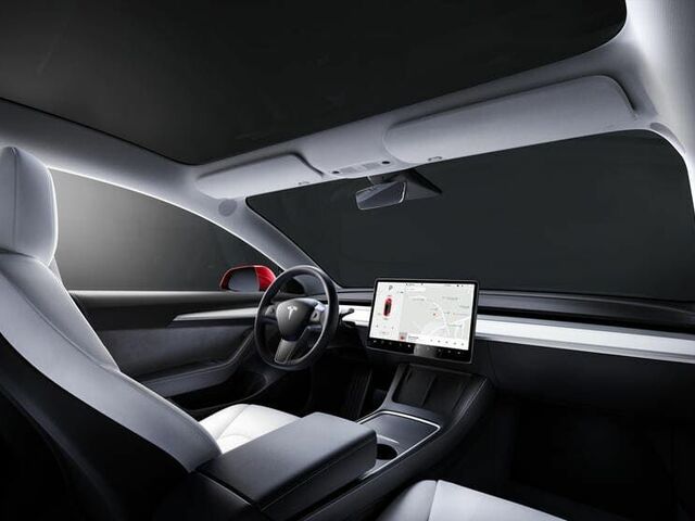 Обзор электромобиля Tesla Model 3 2023 с фотографиями и видео