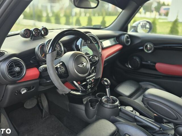 Мини John Cooper Works, объемом двигателя 2 л и пробегом 83 тыс. км за 16825 $, фото 10 на Automoto.ua