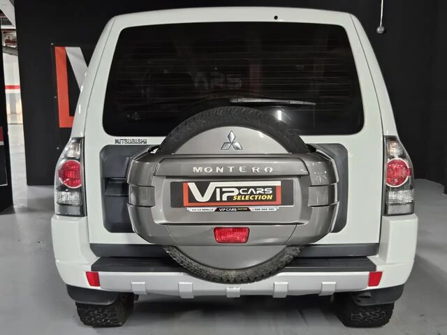 Міцубісі Монтеро 2016 у Європі на Automoto.ua Білий Міцубісі Монтеро, об'ємом двигуна 0 л та пробігом 87 тис. км за 25615 $, фото 6 на Automoto.ua