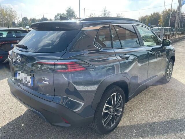 Тойота Corolla Cross 2025 в Европе на Automoto.ua Белый Тойота Corolla Cross, объемом двигателя 1.8 л и пробегом 0 тыс. км за 39044 $, фото 5 на Automoto.ua