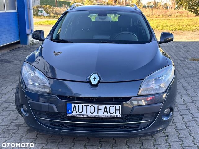 Рено Меган 2010 в Европе на Automoto.ua Черный Рено Меган, объемом двигателя 1 л и пробегом 164 тыс. км за 4093 $, фото 1 на Automoto.ua