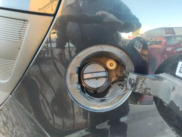 Шевроле Авео 2013 в Европе на Automoto.ua Черный Шевроле Авео, объемом двигателя 1.23 л и пробегом 195 тыс. км за 3502 $, фото 8 на Automoto.ua