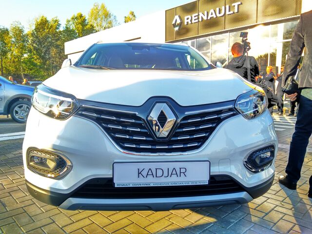 Купить новое авто Renault в Полтаве в автосалоне "Солли Плюс Кременчуг" | Фото 5 на Automoto.ua