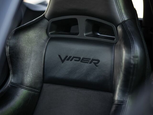 Додж Viper, об'ємом двигуна 8.3 л та пробігом 20 тис. км за 73218 $, фото 28 на Automoto.ua