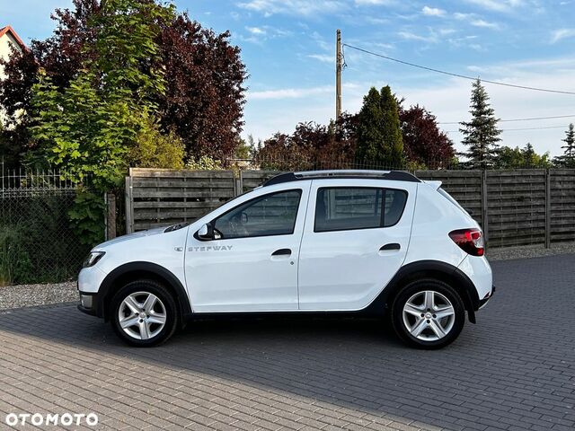 Дачия Sandero StepWay, объемом двигателя 1 л и пробегом 98 тыс. км за 5810 $, фото 14 на Automoto.ua