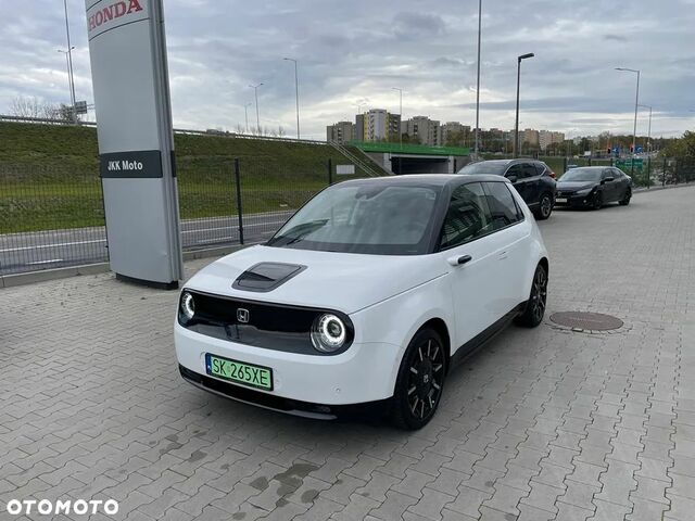 Хонда e, объемом двигателя 0 л и пробегом 6100 тыс. км за 31749 $, фото 5 на Automoto.ua