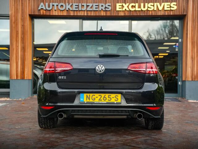 Фольксваген Гольф ГТІ 2016 у Європі на Automoto.ua Чорний Фольксваген Гольф ГТІ, об'ємом двигуна 1.98 л та пробігом 201 тис. км за 14900 $, фото 8 на Automoto.ua