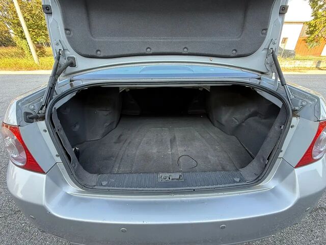 Шевроле Эпика 2008 в Европе на Automoto.ua Шевроле Эпика, объемом двигателя 1.99 л и пробегом 150 тыс. км за 3266 $, фото 10 на Automoto.ua