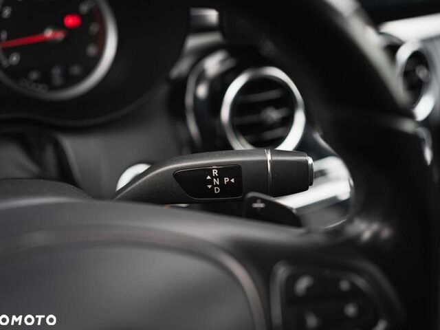 Мерседес Ц-Клас 2016 у Європі на Automoto.ua Синій Мерседес Ц-Клас, об'ємом двигуна 1 л та пробігом 152 тис. км за 19371 $, фото 19 на Automoto.ua