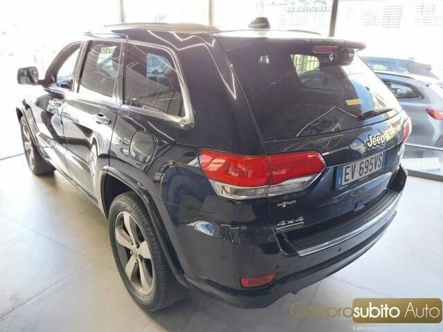 Джип Grand Cherokee 2014 у Європі на Automoto.ua Чорний Джип Grand Cherokee, об'ємом двигуна 2.99 л та пробігом 195 тис. км за 10999 $, фото 10 на Automoto.ua