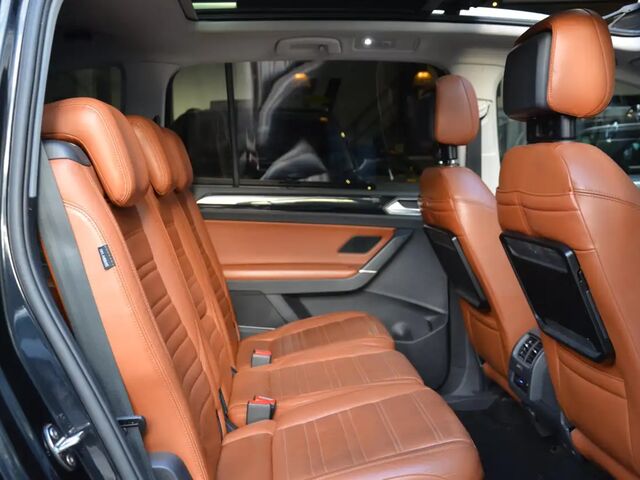 Фольксваген Туран 2017 у Європі на Automoto.ua Чорний Фольксваген Туран, об'ємом двигуна 1.4 л та пробігом 181 тис. км за 20909 $, фото 13 на Automoto.ua