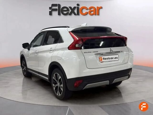Міцубісі Eclipse Cross 2020 у Європі на Automoto.ua Білий Міцубісі Eclipse Cross, об'ємом двигуна 1.5 л та пробігом 21 тис. км за 21497 $, фото 4 на Automoto.ua
