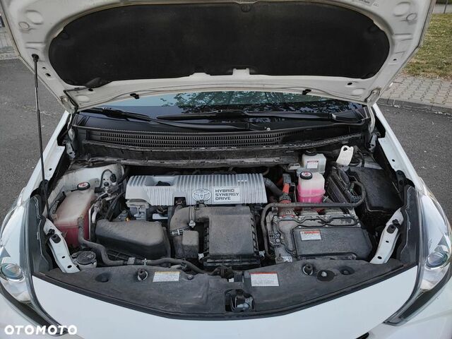 Тойота Prius Plus, объемом двигателя 1.8 л и пробегом 194 тыс. км за 17905 $, фото 31 на Automoto.ua