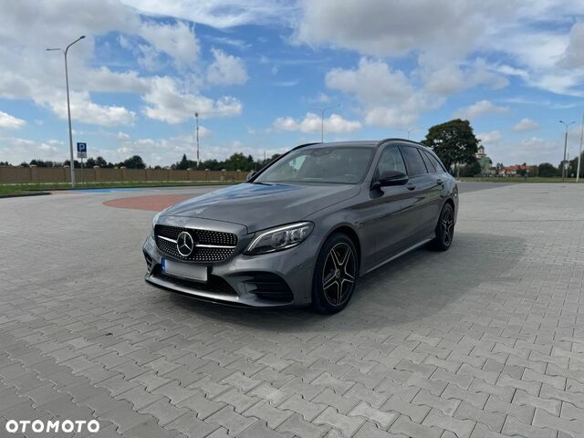 Мерседес Ц-Класс 2018 в Европе на Automoto.ua Серый Мерседес Ц-Класс, объемом двигателя 1 л и пробегом 235 тыс. км за 19855 $, фото 6 на Automoto.ua