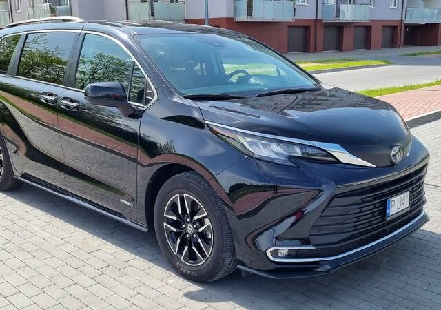 Тойота Сієнна, об'ємом двигуна 2.49 л та пробігом 45 тис. км за 45140 $, фото 1 на Automoto.ua