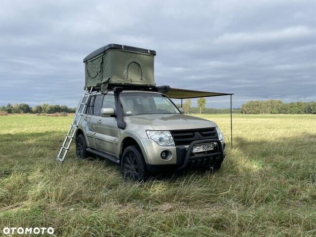 Мицубиси Паджеро, объемом двигателя 3.2 л и пробегом 315 тыс. км за 235438 $, фото 1 на Automoto.ua