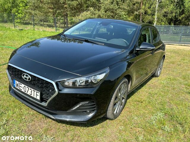 Хендай i30, об'ємом двигуна 1.35 л та пробігом 98 тис. км за 11879 $, фото 1 на Automoto.ua