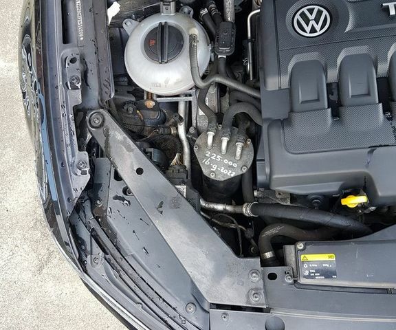 Фольксваген Пассат Вариант 2015 в Европе на Automoto.ua Черный Фольксваген Пассат Вариант, объемом двигателя 1.6 л и пробегом 311 тыс. км за 7017 $, фото 11 на Automoto.ua