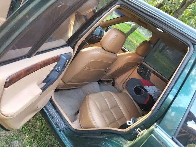 Джип Гранд Чероки 1996 в Европе на Automoto.ua Зеленый Джип Гранд Чероки, объемом двигателя 5.22 л и пробегом 170 тыс. км за 9895 $, фото 3 на Automoto.ua