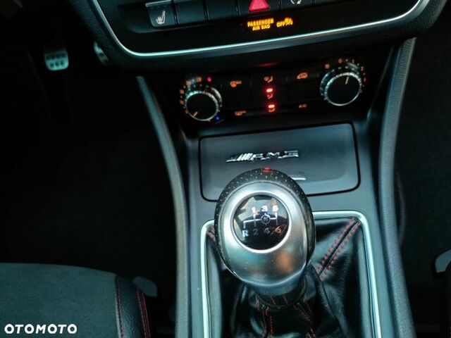 Мерседес ГЛА-Клас 2015 у Європі на Automoto.ua Білий Мерседес ГЛА-Клас, об'ємом двигуна 1 л та пробігом 167 тис. км за 14988 $, фото 22 на Automoto.ua