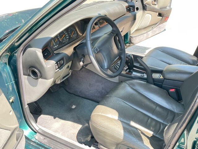 Мицубиси Сигма 1996 в Европе на Automoto.ua Зеленый Мицубиси Сигма, объемом двигателя 0 л и пробегом 153 тыс. км за 13998 $, фото 7 на Automoto.ua