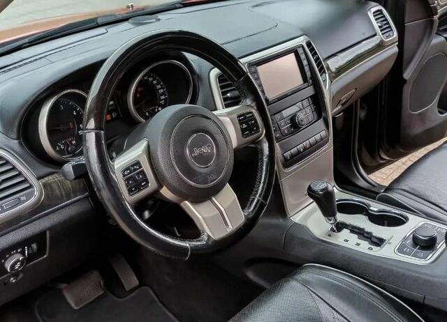 Джип Grand Cherokee, об'ємом двигуна 2.99 л та пробігом 211 тис. км за 11879 $, фото 7 на Automoto.ua