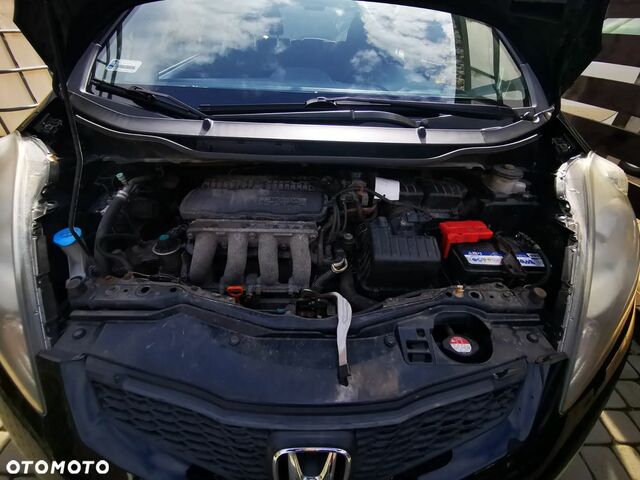Хонда Джаз, объемом двигателя 1.34 л и пробегом 208 тыс. км за 4212 $, фото 16 на Automoto.ua