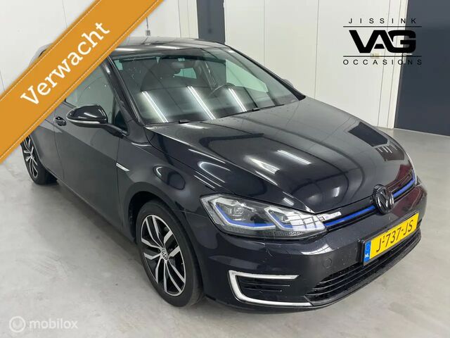 Фольксваген e-Golf 2020 у Європі на Automoto.ua Чорний Фольксваген e-Golf, об'ємом двигуна 0 л та пробігом 74 тис. км за 15041 $, фото 1 на Automoto.ua