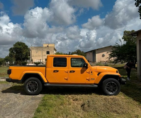 Джип Gladiator 2022 в Европе на Automoto.ua Черный Джип Gladiator, объемом двигателя 2.99 л и пробегом 50 тыс. км за 44484 $, фото 4 на Automoto.ua