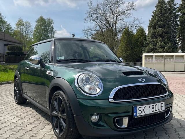 Міні Cooper S, об'ємом двигуна 1.6 л та пробігом 192 тис. км за 8639 $, фото 5 на Automoto.ua