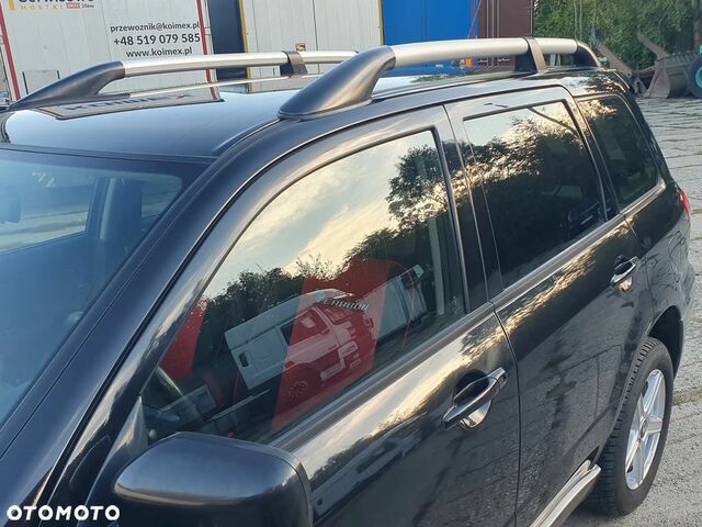 Мицубиси Аутлендер 2005 в Европе на Automoto.ua Черный Мицубиси Аутлендер, объемом двигателя 1 л и пробегом 227 тыс. км за 15900 $, фото 9 на Automoto.ua