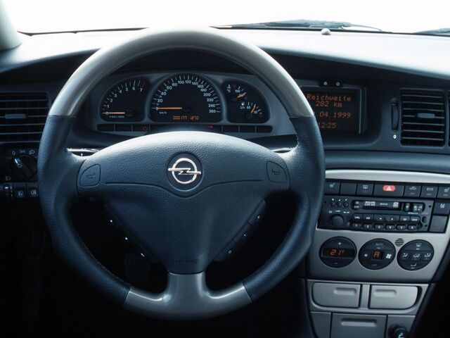 Опель Вектра, Седан 1995 - 2000 B 2.6 V6