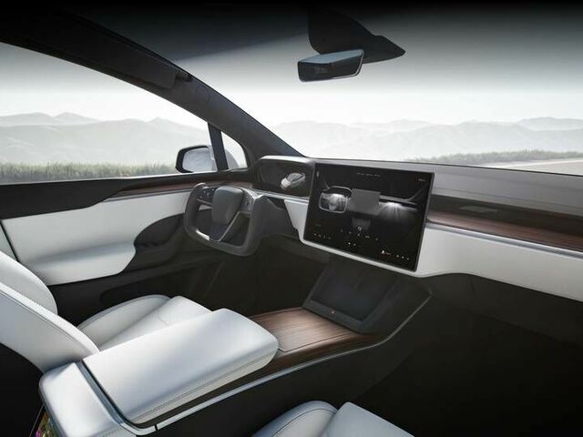 Обзор нового автомобиля Тесла Модель Х 2022 с фото и видео