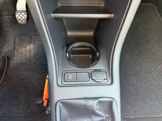 Фольксваген Ап 2013 у Європі на Automoto.ua Білий Фольксваген Ап, об'ємом двигуна 1 л та пробігом 104 тис. км за 7480 $, фото 8 на Automoto.ua