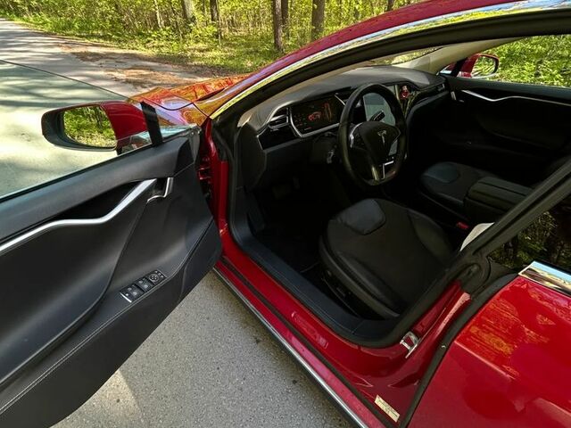 Тесла Модель С, объемом двигателя 0 л и пробегом 170 тыс. км за 24168 $, фото 11 на Automoto.ua
