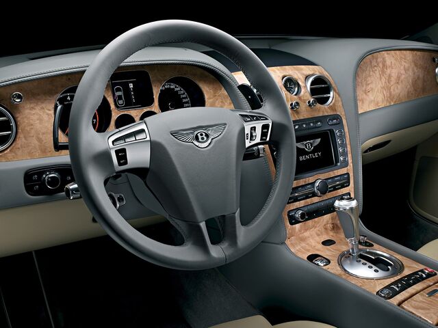 Бентлі Continental, Седан 2008 - н.в. Flying Spur Speed 6.0i W12