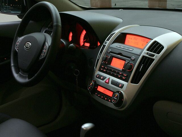 Киа Сид, Хэтчбек 2007 - 2010 2.0L (143)